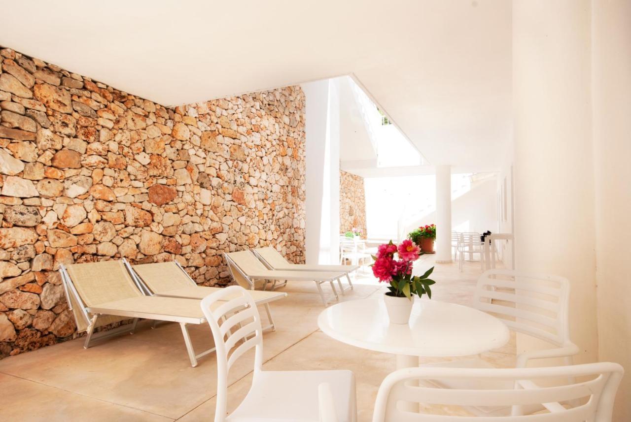 Hotel Beach Salento マリーナ・ディ・ペスコルーゼ エクステリア 写真