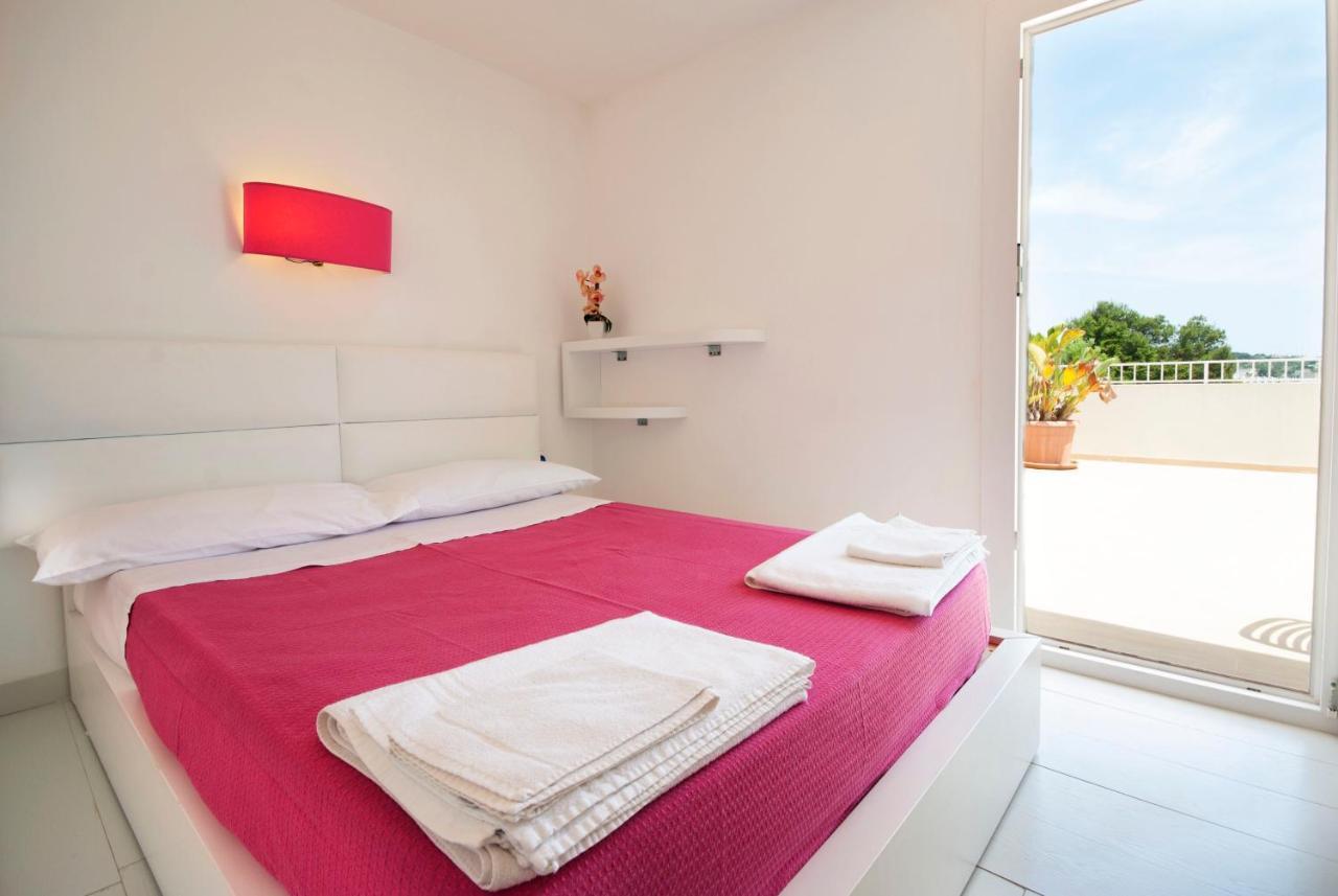 Hotel Beach Salento マリーナ・ディ・ペスコルーゼ エクステリア 写真